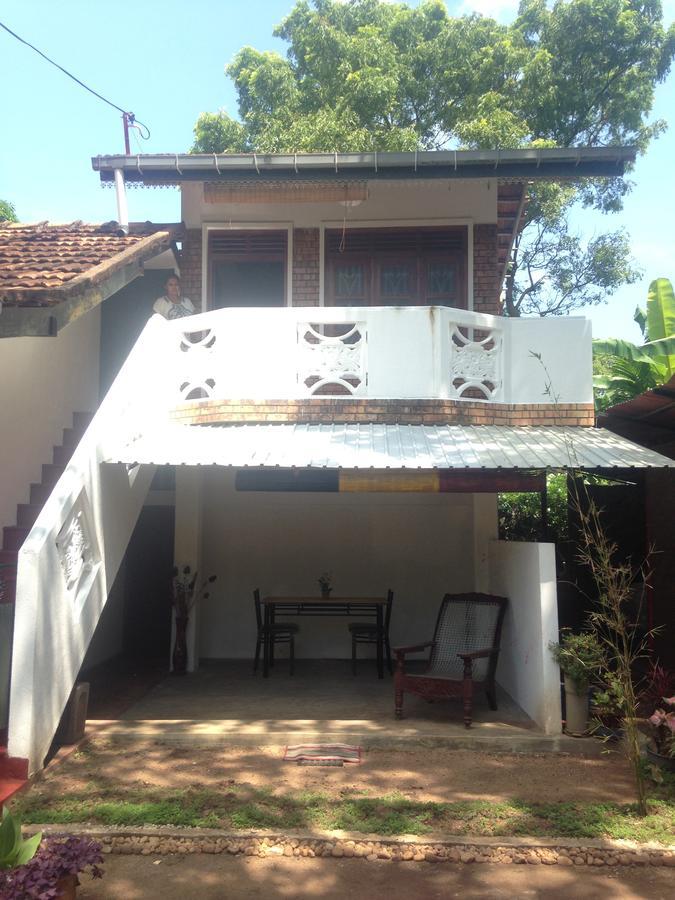 טנגלה Jayanika Home Stay מראה חיצוני תמונה